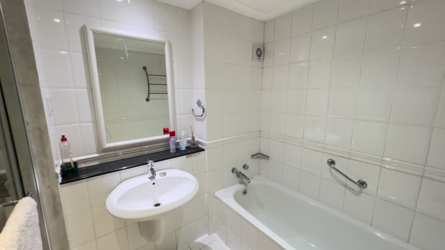 To Let 1 Bedroom Property for Rent in Cape Town City Centre Western Cape